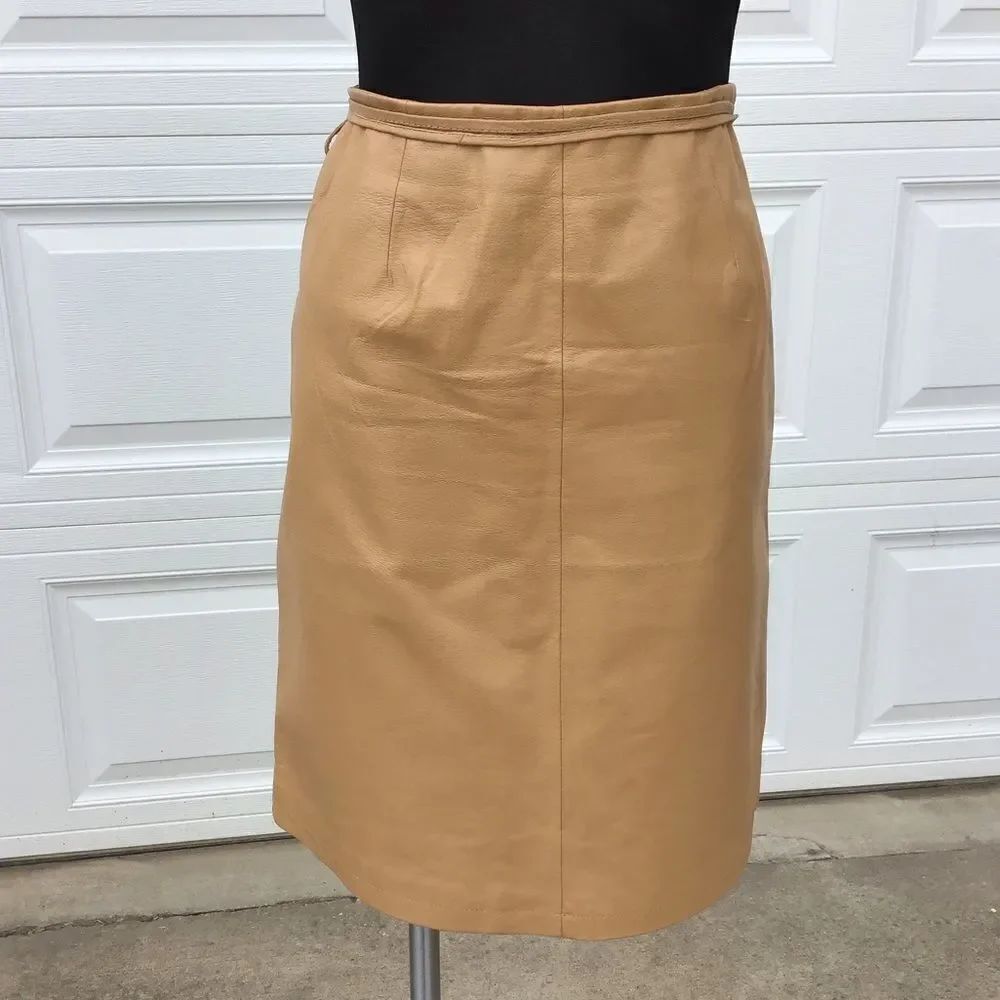 NewportΒ NewsβVintage Leather Butternut ColorβSkirtβSizeβ12